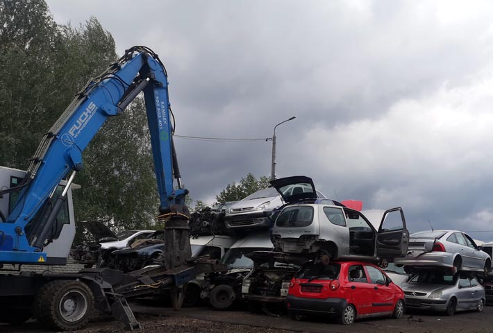 Skup aut kasacja złomowanie powiat radomski - Radom